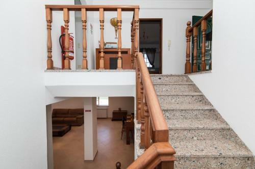 Villa Moradia De 3 Quartos Com A/c E Estacionamento