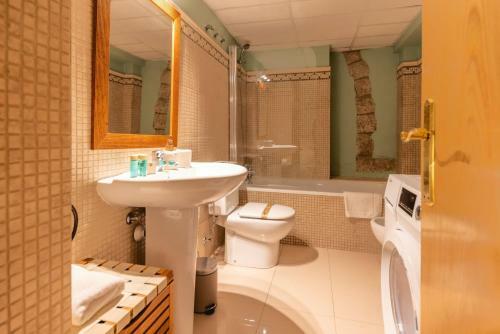 Bravissimo Pou Rod�, Authentic 1-bedroom Apartment