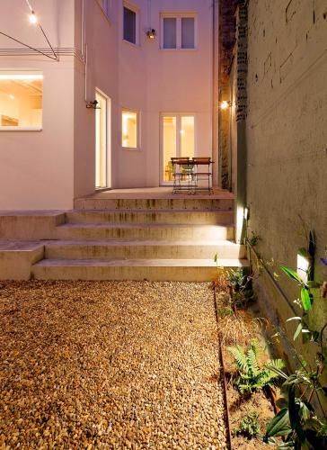 Apartamento Patio De Caveda Izda.