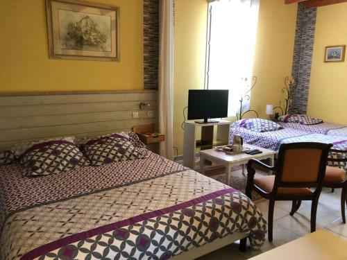 Hostal Domaine De L'�le - G�tes Et Chambres D'h�tes
