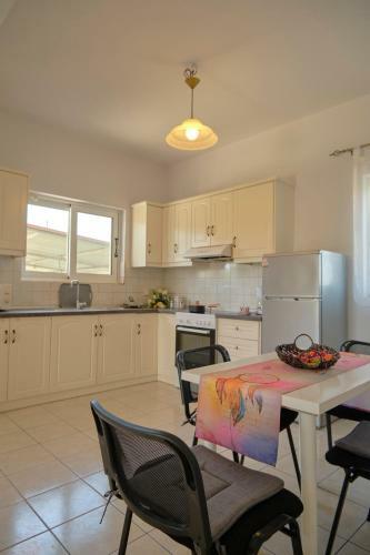 Morfis Getaway Apartment