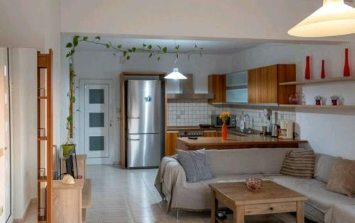Cheerful 2 Bedroom Villa With Garden