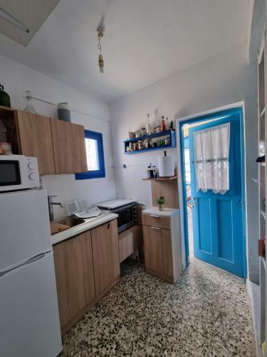 Anassa Milos House
