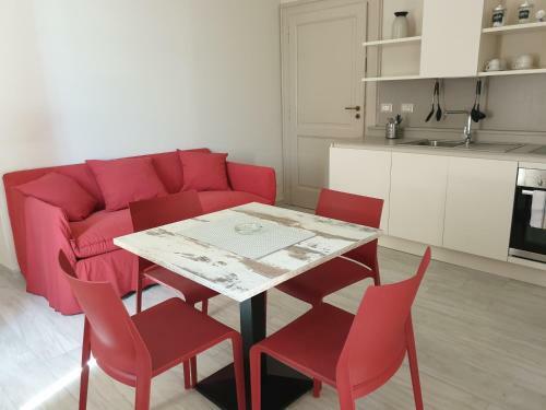 Hostal Olivola Apartments