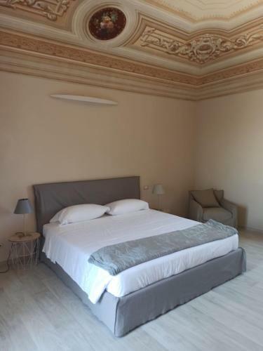 Hostal Olivola Apartments