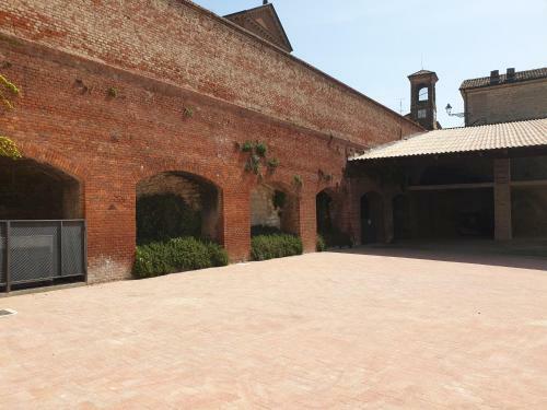 Hostal Olivola Apartments
