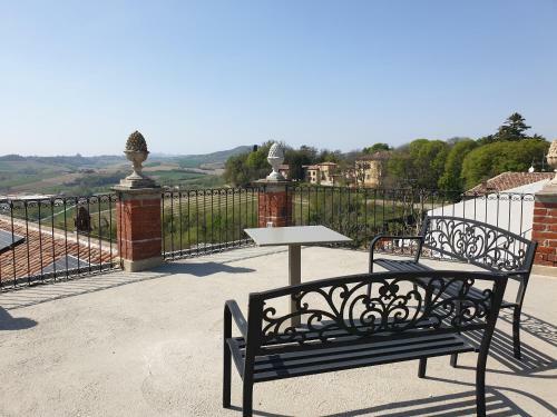 Hostal Olivola Apartments