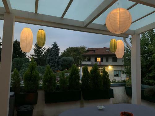 Near Como, Charming Apartment With Fireplace
