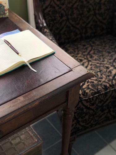 Mahogany Manor Bed & Breakfast