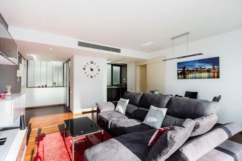Modern Luxury Apartment Fira Bcn