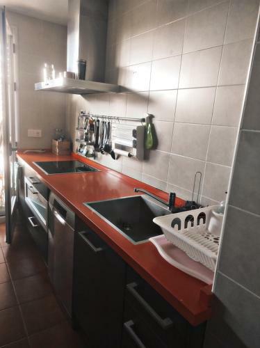 Apartamento En Complejo Residencial Con Piscina