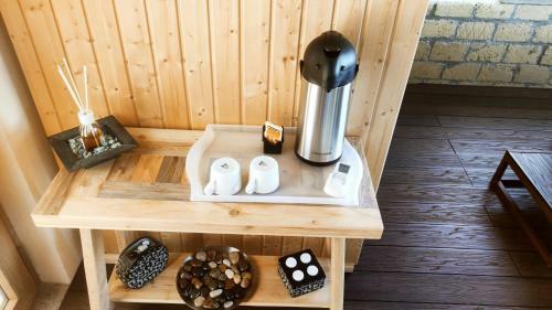 Hostal A 2 Passi Dal Lago - Guest House E B&B