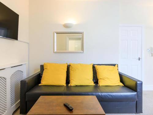 Apt 3, 1 Hillsborough Terrace