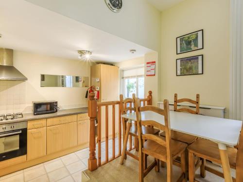 Apt 3, 1 Hillsborough Terrace
