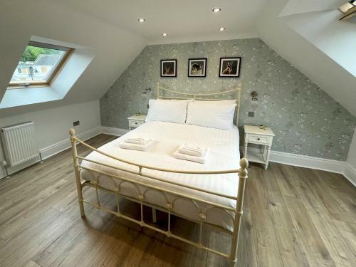 Pass The Keys Beautifully Presented 3br Luxury Apartment