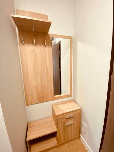 Apartment Insat IV
