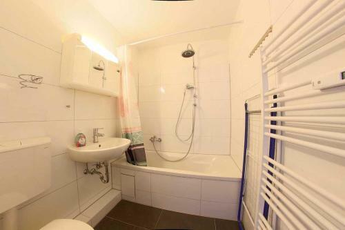 Apartment 444