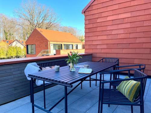 Apartamento De Ole School - Gro�z�giges Loft Mit Kamin (apt. 23)