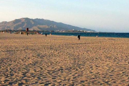 Sunny Coastal 1 Bed Apartment - Vera Coast: 2mins To Beach