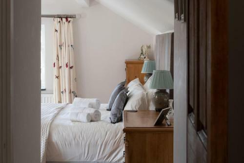 Beautiful Farmhouse Overlooking Conwy River