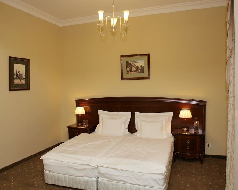 La Contessa Castle Hotel