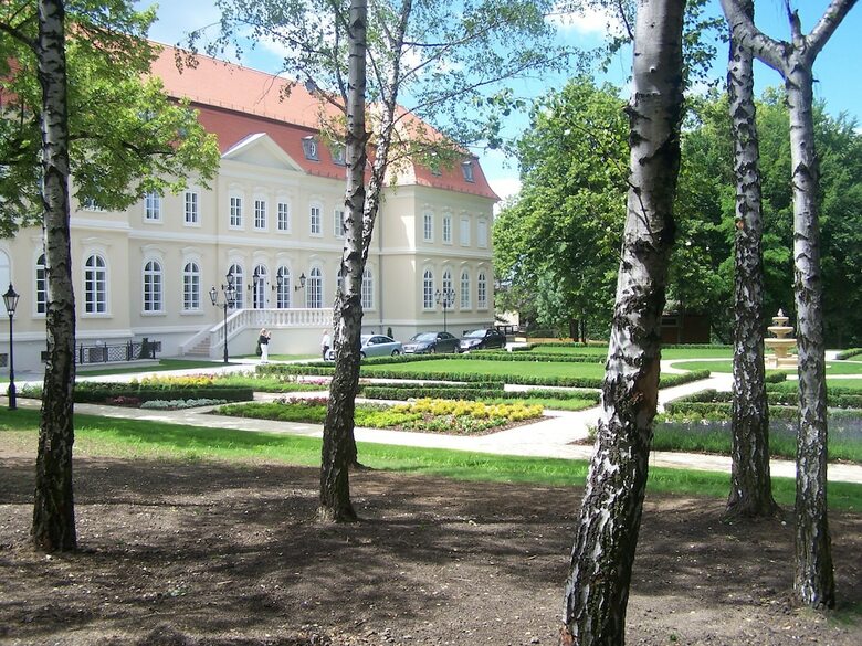 La Contessa Castle Hotel