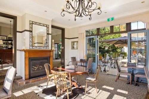 Hotel Peppers Manor House