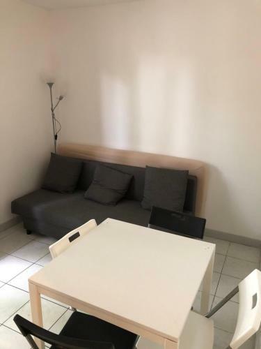 Studio Apartment Near To Paris