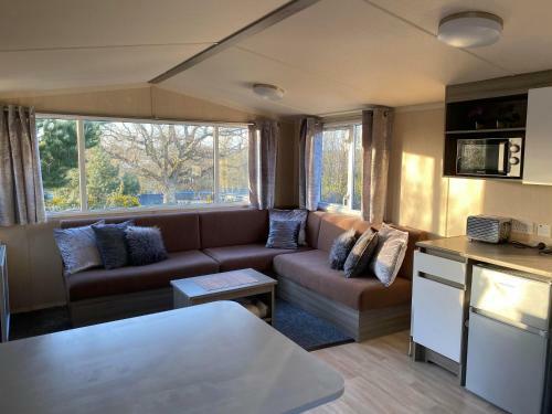 Lovely 2-bed Water Park Caravan Apartment