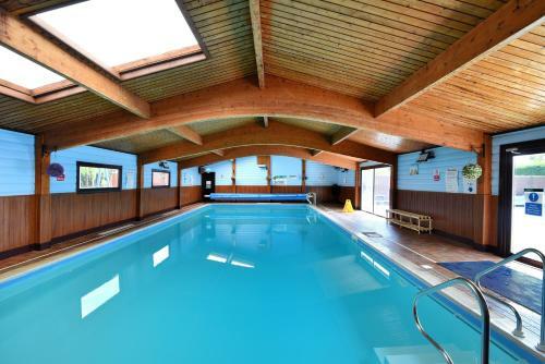 6 Pinewood Retreat