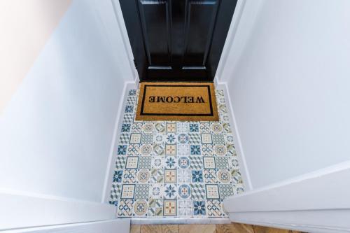 Rest&recharge @ Windsor House (2 Bedrooms, 4 Beds, Free Parking)