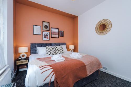 Rest&recharge @ Windsor House (2 Bedrooms, 4 Beds, Free Parking)