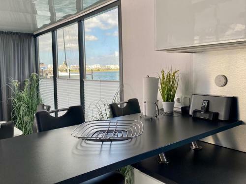Apartamento Hausboot Ferienhaus Captains Boat