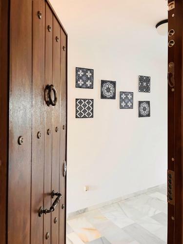 Renovated Apartment With Sea Views And Pool 400m From Beach