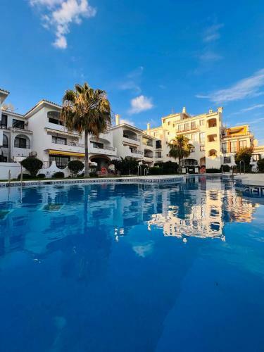 Renovated Apartment With Sea Views And Pool 400m From Beach