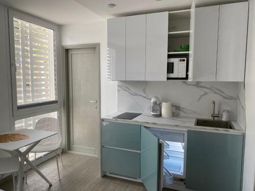 Amber Apartments - Fresh Studio