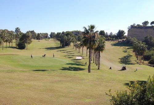 Lovely Apartment Near Golf