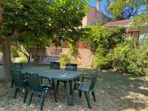 Villa Proven�ale Eguilles