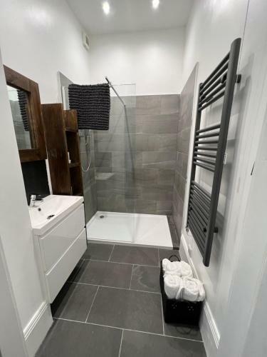 Apartamento The Lowry .. Where Elegance Meets Luxury!