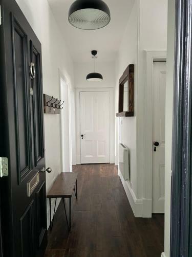 Apartamento The Lowry .. Where Elegance Meets Luxury!