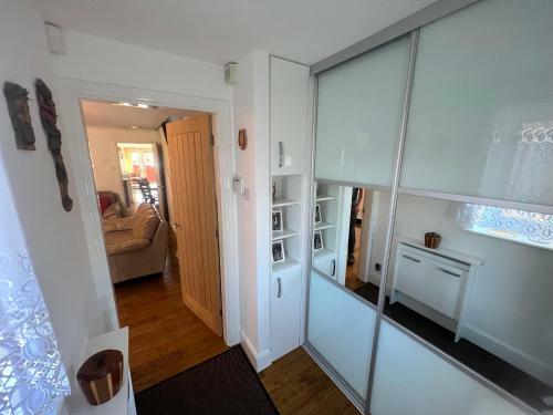 Simply Stunning 3 Bedroom Home With Parking Space