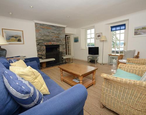 Quay Cottage 2 Rock