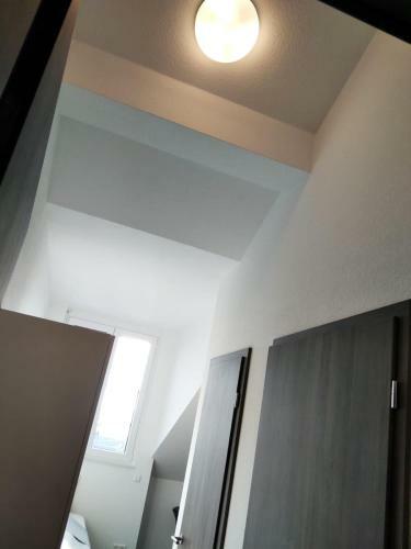 Hostal Sroom Stuttgart Flughafen Messe