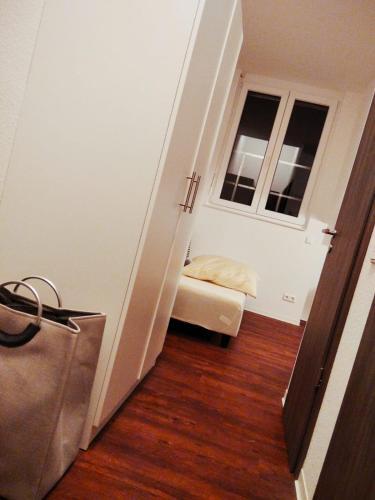 Hostal Sroom Stuttgart Flughafen Messe