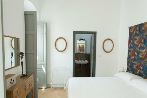 Casa Donna Isabel. Casa Sevillana Con Piscina