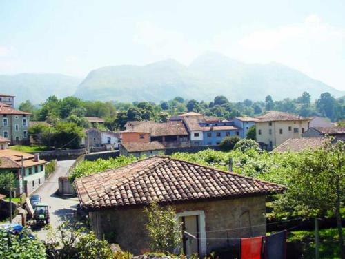 Casa Rural El Coteru Lines