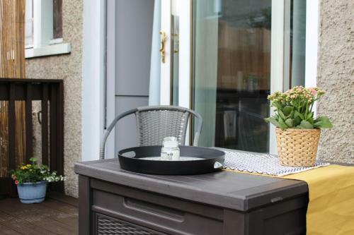 Luxurious Apartment With South Facing Garden