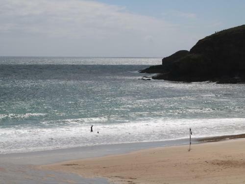 3 Praa Cove