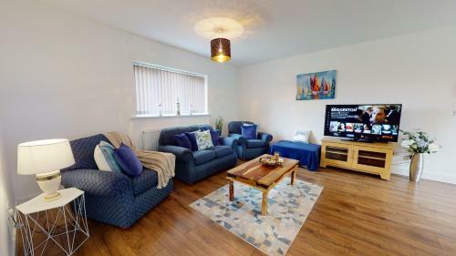 Luxury Apartment Ideal For Families & 2 Parking Spaces By Srk Accommodation