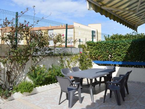 Maison Fleury-saint-pierre-la-mer, 3 Pi�ces, 8 Personnes - Fr-1-229d-103